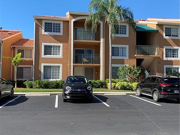 2nd image of 1275 Wildwood Lakes Blvd #2-303