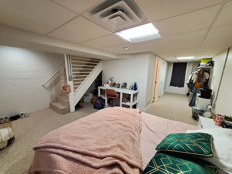 Campus Townhomes — Photo 35