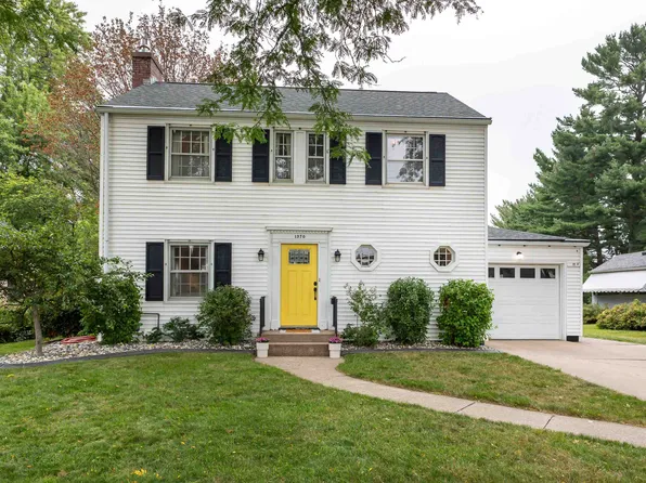 1370 S Grandview Ave, Dubuque, IA 52003