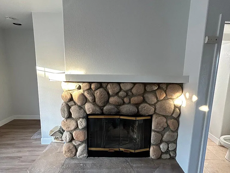 1265 Persimmon Ave #C — Photo 4