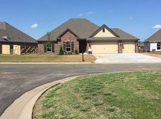 26497 Echelon Dr, Claremore, OK 74019