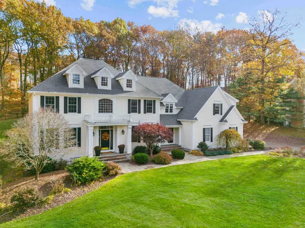 202 Old Farms Road, Glastonbury, CT 06073