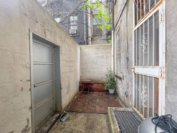 166 Suffolk Street image 1 of 8