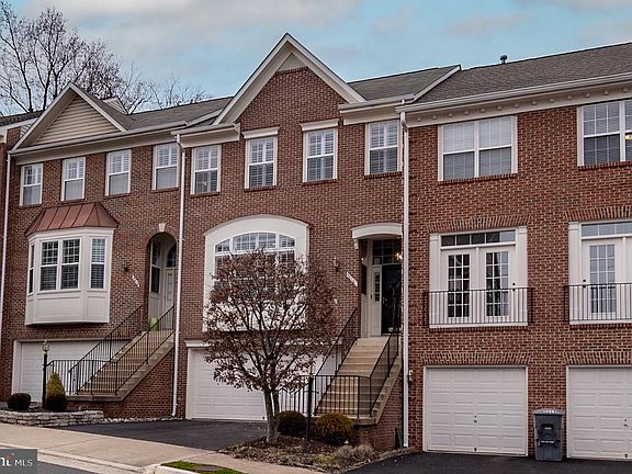2nd image of 5616 Governors Pond Cir
