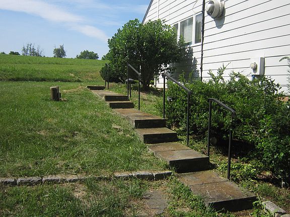 Flagstone Walk to Driveway