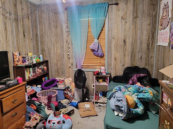 2nd image of 38 Arnolds Way