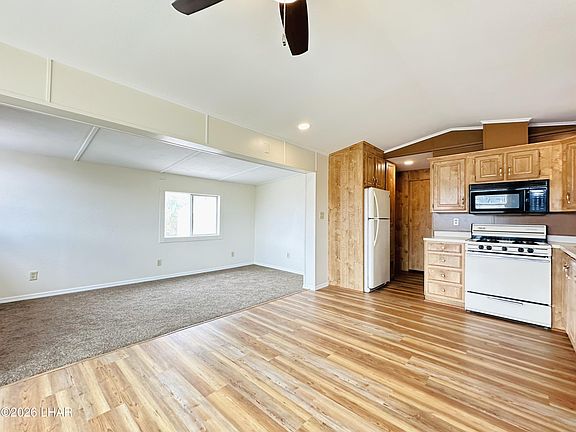 4th image of 660 W Granada Dr