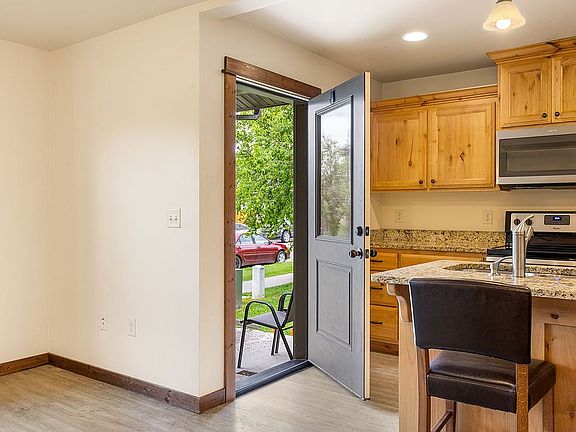 3rd image of 3351 Fen Way Unit B