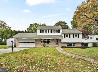 639 Hedgerow Ln, Lancaster, PA 17601