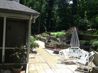 2616 Spring Valley Rd, Lancaster, PA 17601