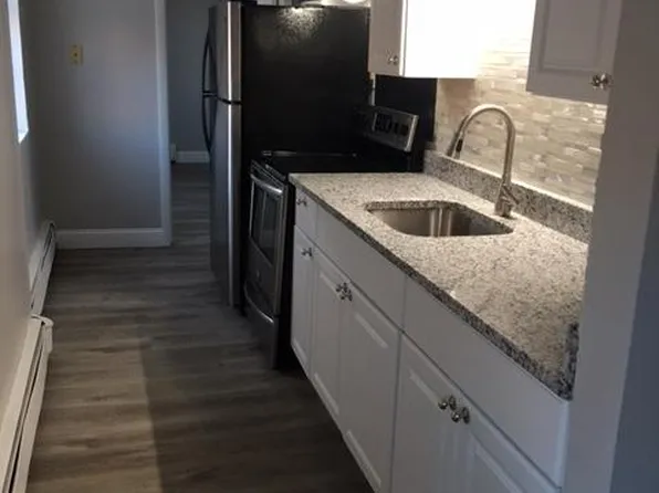 572 Essex St APT 6D, Lawrence, MA 01840