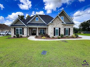 238 Flat Shoal Dr, Bonaire, GA 31005