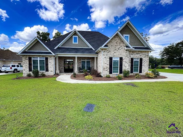 238 Flat Shoal Dr, Bonaire, GA 31005