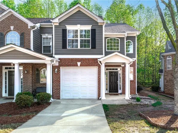 2732 Pierce Brennen Ct, Lawrenceville, GA 30043