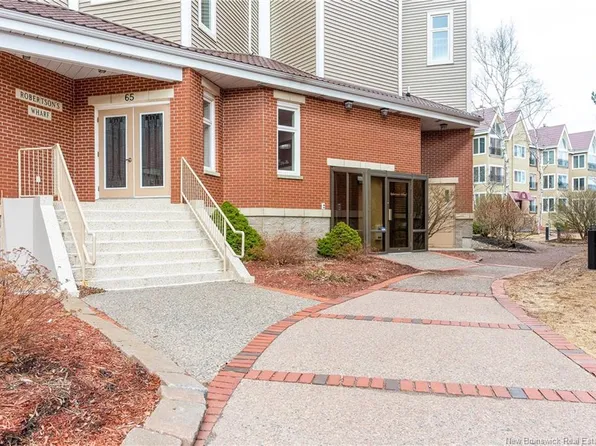 65 Smythe St #101, Saint John, NB E2L 0A1