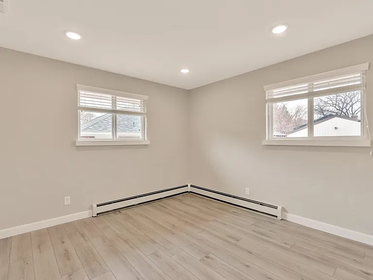 1641 S Sherman St — Photo 12