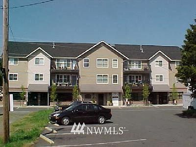 1st image of 175 1st NW #102