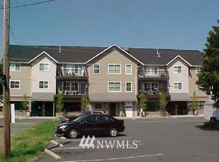 175 1st Ave NW #102, Issaquah, WA 98027