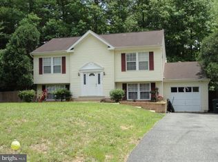 11005 Surry Woods Ct, Fredericksburg, VA