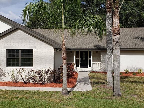 2nd image of 10403 Lake Hill Dr
