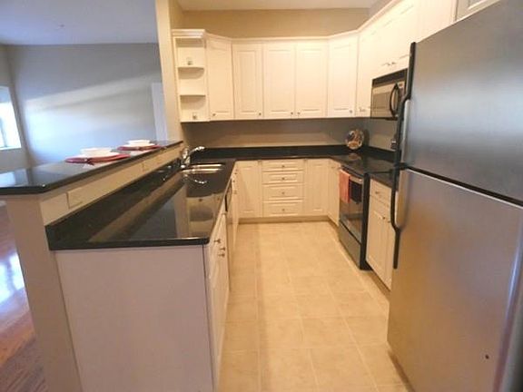 3rd image of 188 Summer St Unit 15