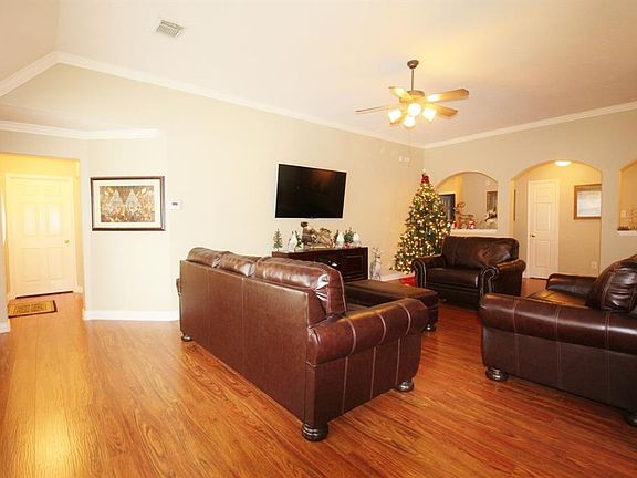 4th image of 3408 Dorsey Ln