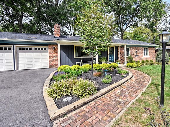 4th image of 9099 Arrowhead Ct