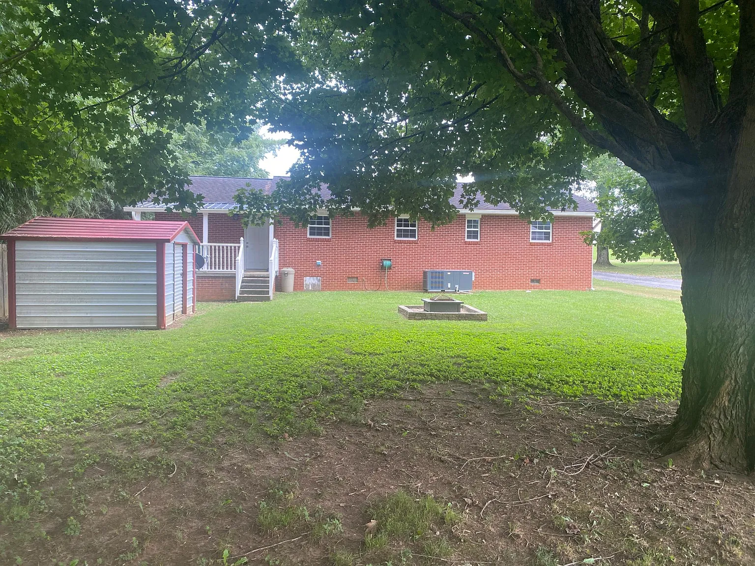 3 bed, 1148 sqft, $1,600 — Photo 3