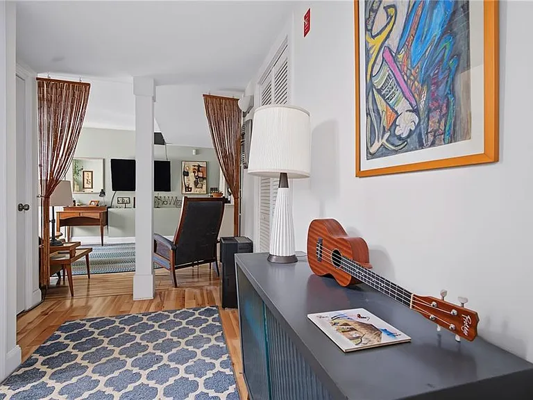 45 Oakwood Ave — Photo 40