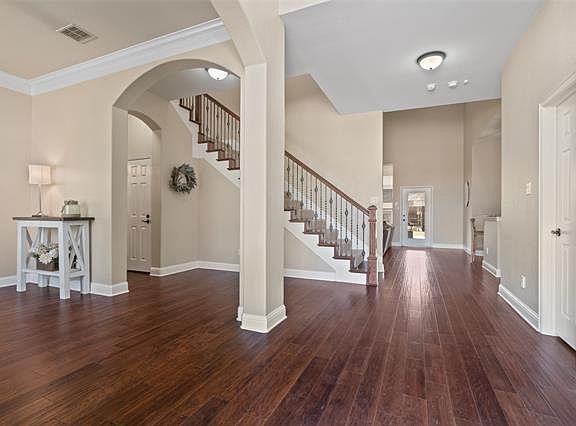 2nd image of 3409 Continental Dr