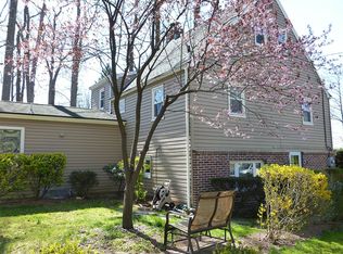 1333 Murray Hill Rd, Teaneck, NJ 07666