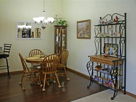 2nd image of 482 Three Oaks Ct