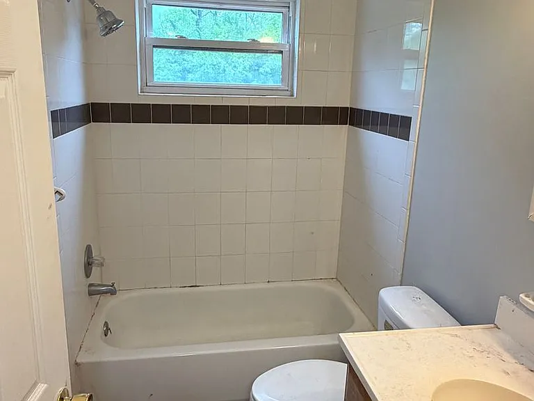 1324 Cherry Hill Dr — Photo 16