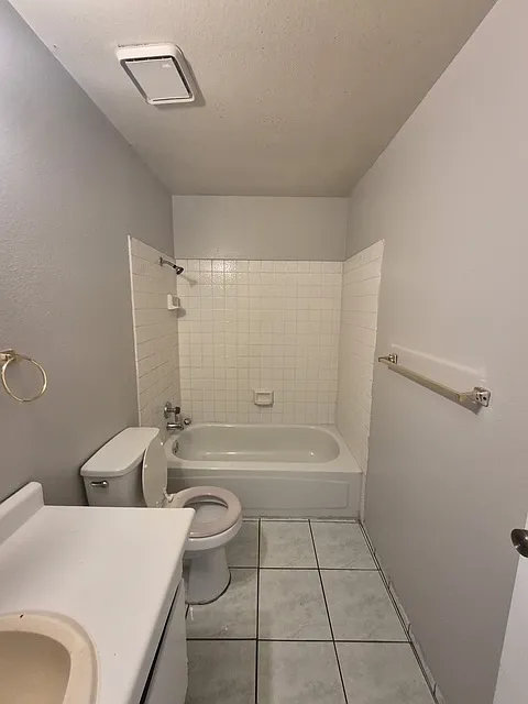 2 bed, $1,250 — Photo 3
