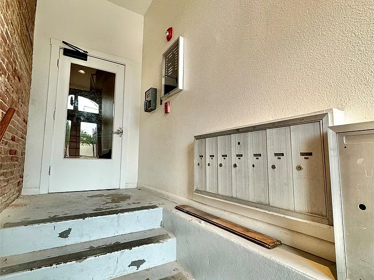 2309 Strand St #2D — Photo 21