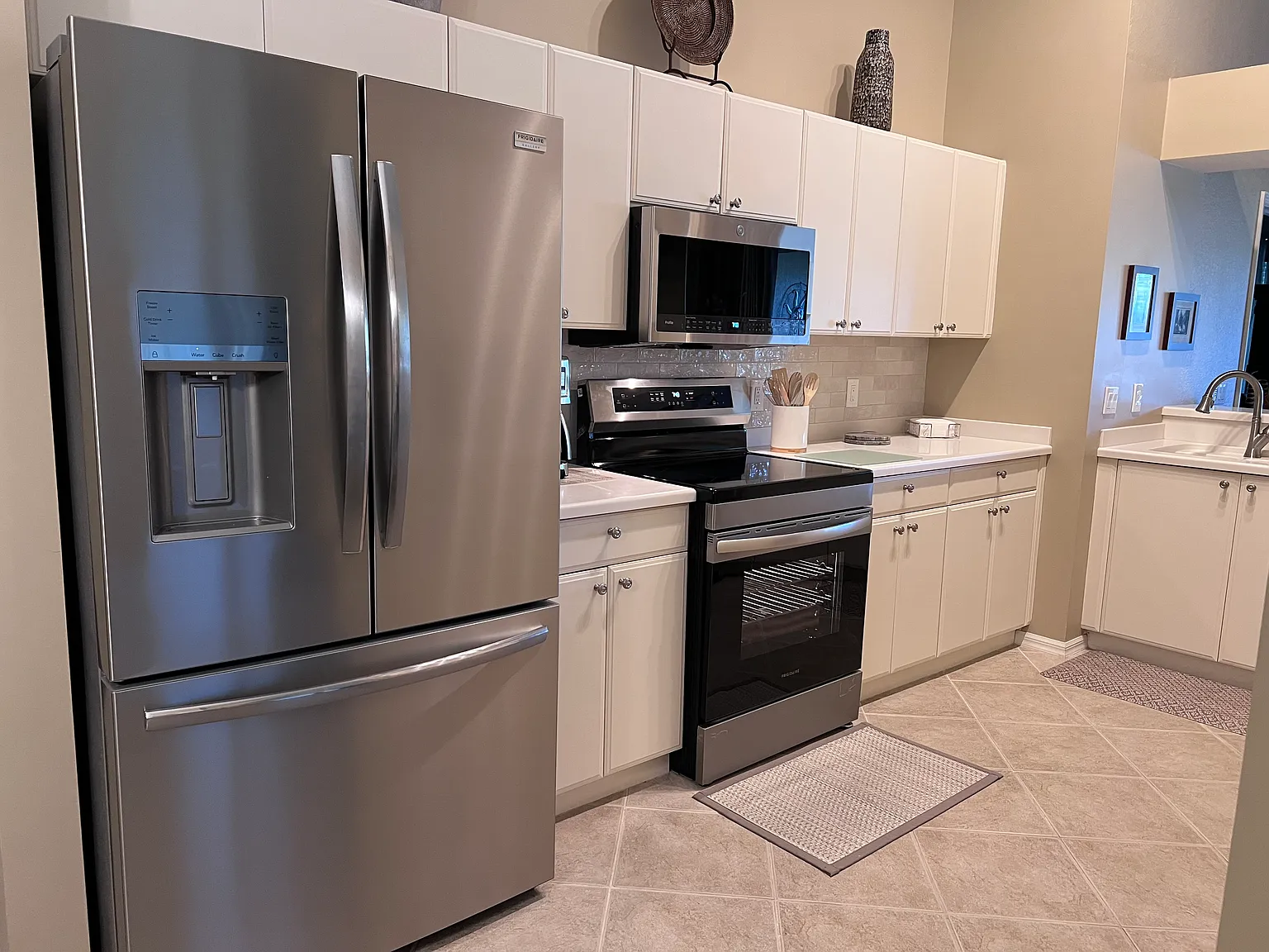 3 bed, 1700 sqft, $4,000 — Photo 3
