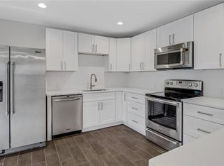 3949 Maxine St, Fort Myers, FL 33901