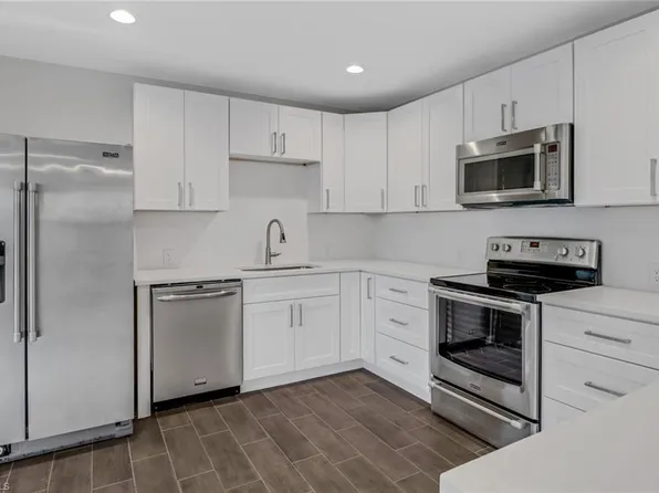 3949 Maxine ST, FORT MYERS, FL 33901