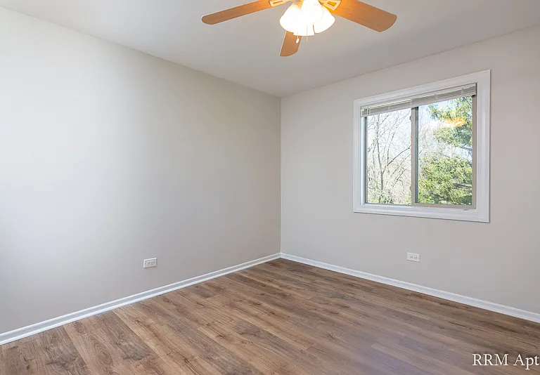 Pioneer Court Apartments — Photo 11