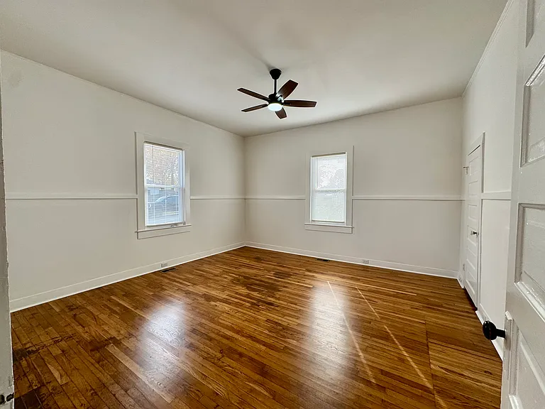 313 N Rose Ave — Photo 14
