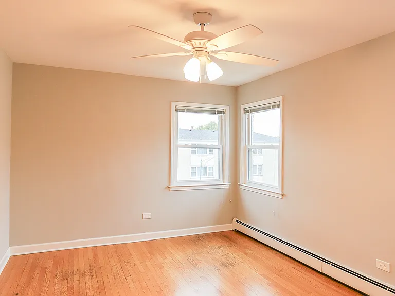 8614 W Berwyn Ave #2S — Photo 11