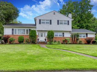 15 Lenox Rd, Wayne, NJ 07470