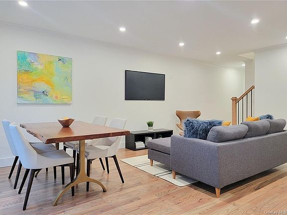 4th image of 12 Morgan St