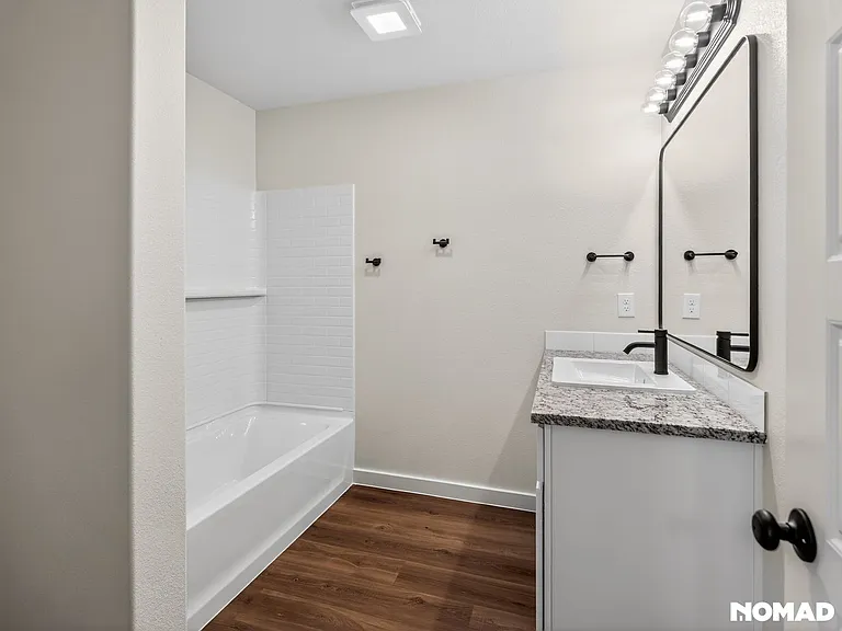 2152 Langford Ave — Photo 12