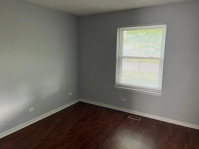 321 Maplewood Ct #B1 — Photo 14