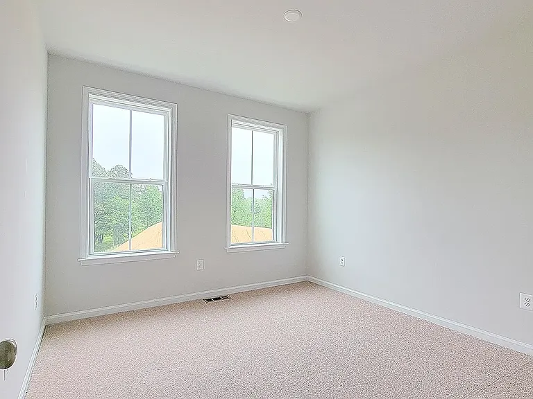 9233 Magellan Pkwy #B — Photo 15