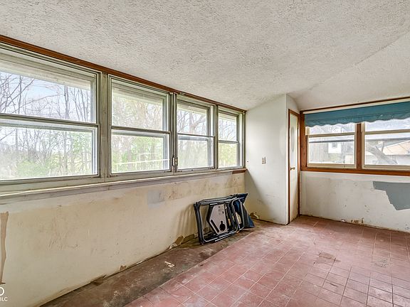 35th image of 4217 Cartersburg Rd