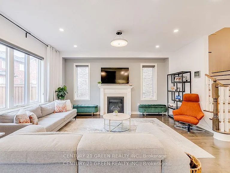 86 Colville Pl — Photo 9