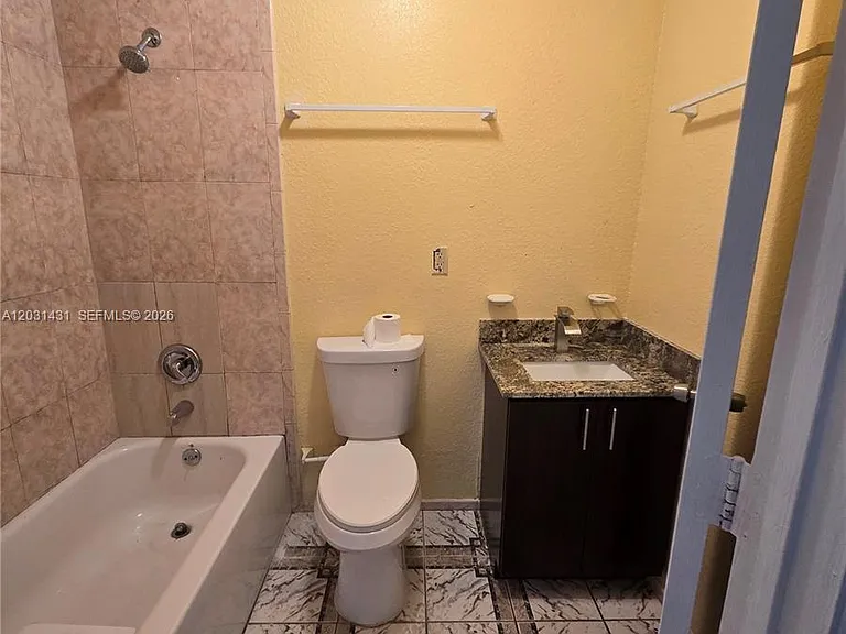 313 NW 97th St #313 — Photo 15