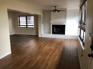 318 1st St, Neptune Beach, FL 32266